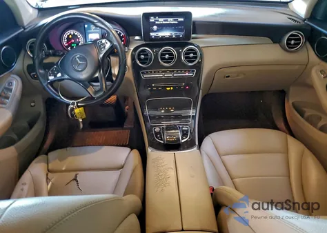 2016 Mercedes-Benz Glc 300 z USA, uszkodzony, nr VIN WDC0G4JB5GF073126